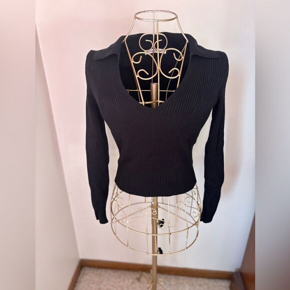 Abercrombie black rib v neck collared sweater size small - Picture 8 of 9